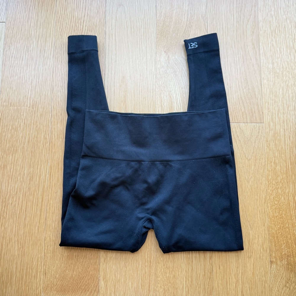 SET Active leggings